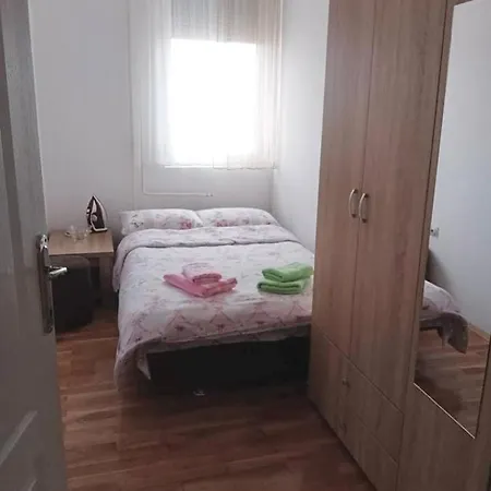 Apartman Gaga Donji Komren Exterior photo