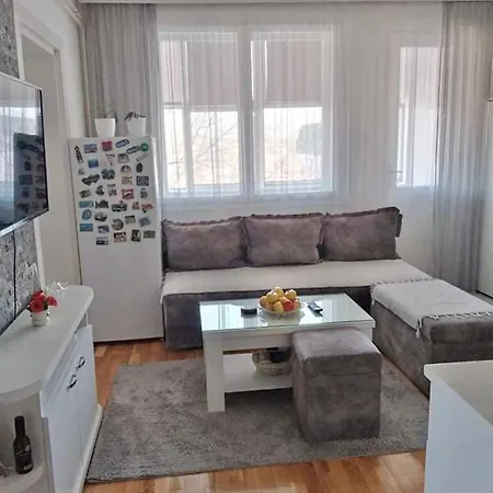Apartman Gaga Donji Komren Exterior photo