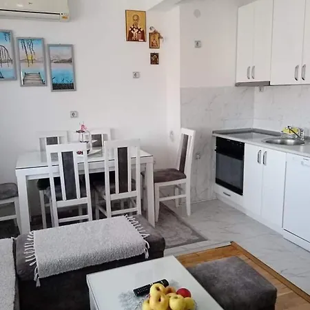 Apartman Gaga Donji Komren Exterior photo