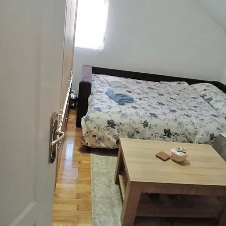Apartman Gaga Donji Komren Exterior photo